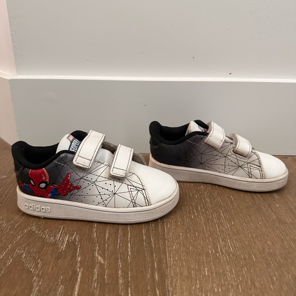 adidas Kids Marvel White and Black Sneakers